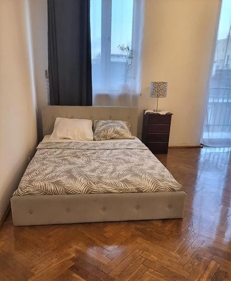 Koszykowa Rooms Near Warsaw Central Station 0*,