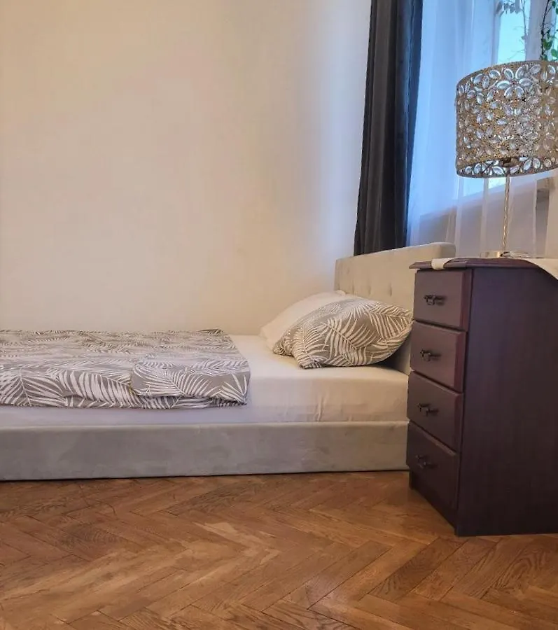 Koszykowa Rooms Near Warsaw Central Station Poland