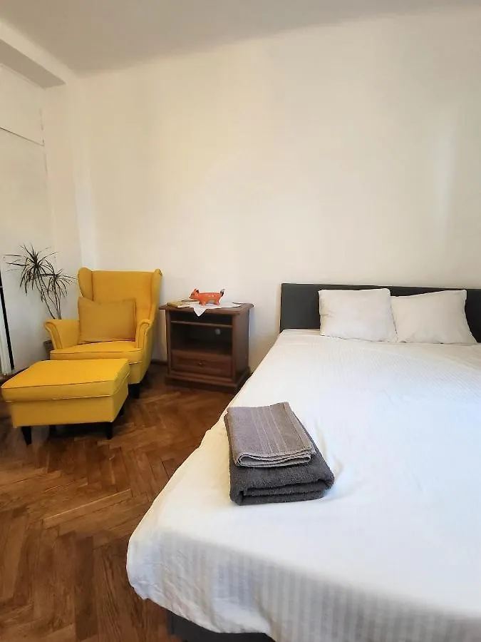 Koszykowa Rooms near Warsaw Central Station Polska