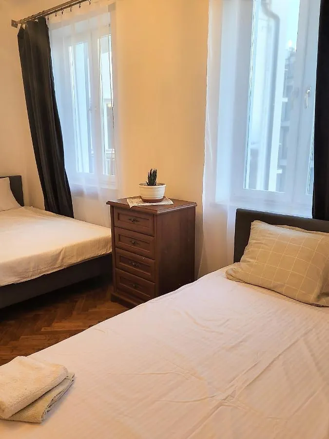 Nocleg ze śniadaniem Koszykowa Rooms near Warsaw Central Station Polska