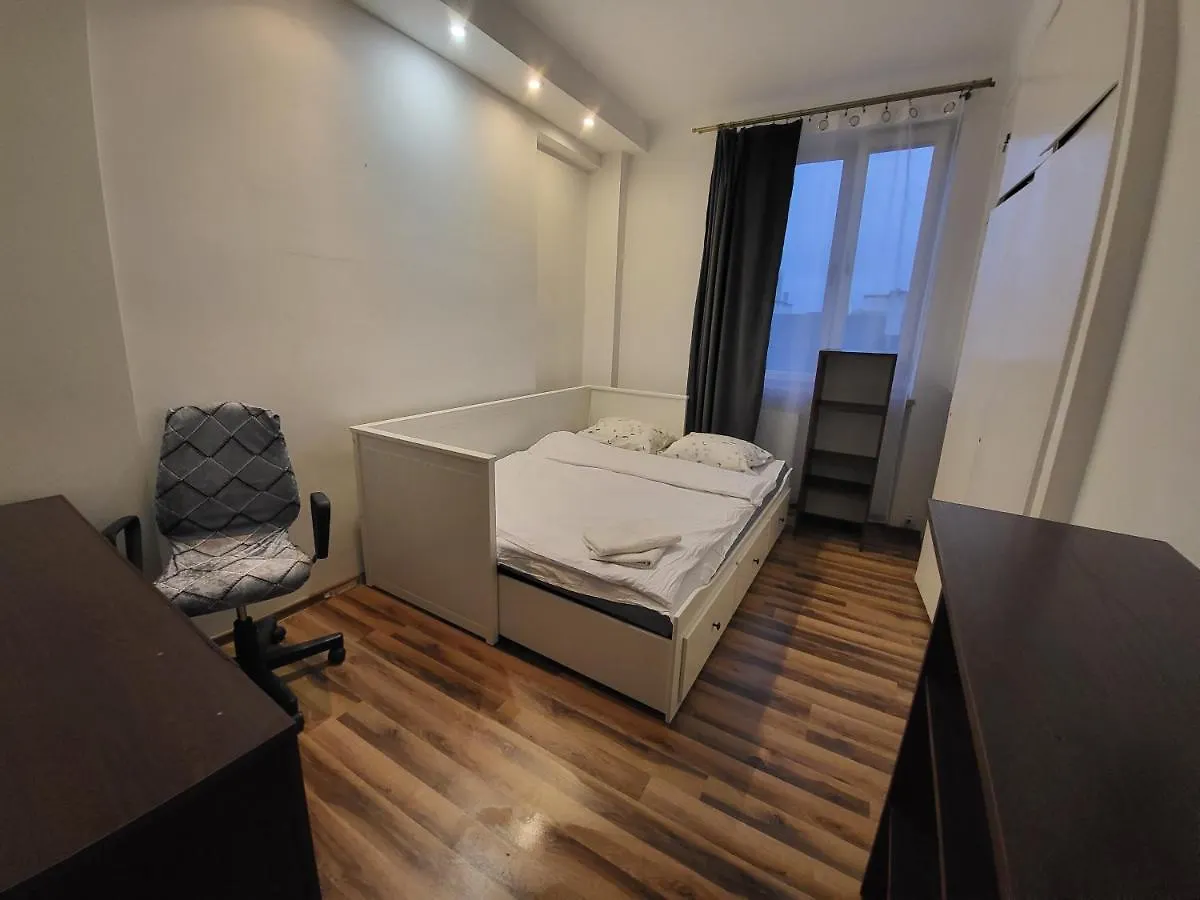 Koszykowa Rooms near Warsaw Central Station